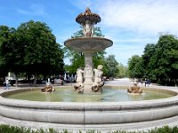 Artichoke fountain at Buen Retiro Park