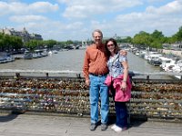 Kevin and Anna on Passerelle Léopold-Sédar-Senghor with love locks : Kevin Stenson, Anna Stenson